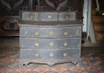Item no4, Baroque chest